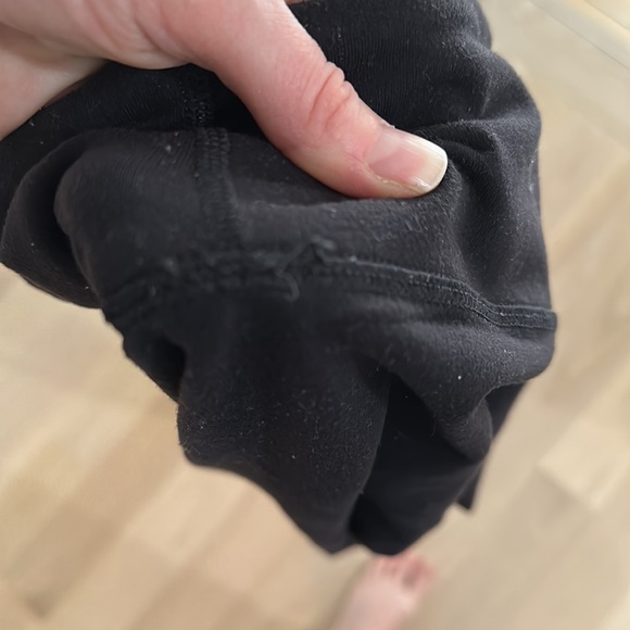 LuluLemon Wonder Under Leggings - Picture 5 of 5